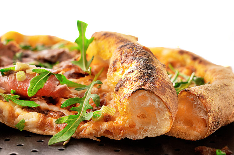 پیتزای ناپلیتن چیست و چگونه شکل گرفت؟